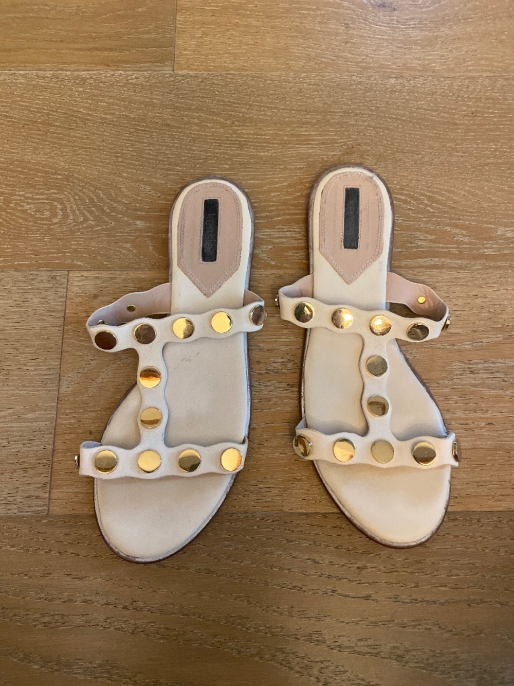 Kensie sandals